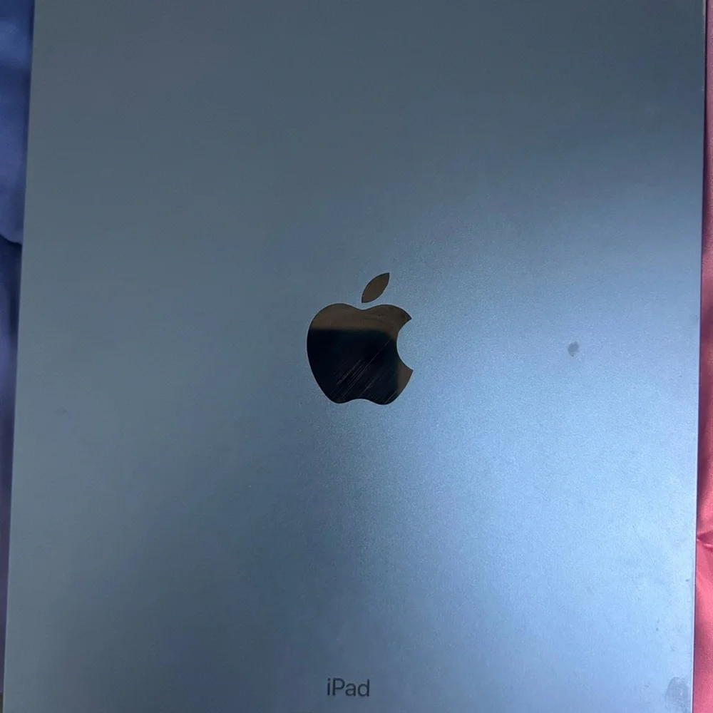 Apple iPad in Silver